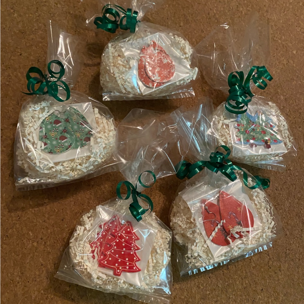 5 Pre packaged trendy faux leather Christmas earrings (hand made)